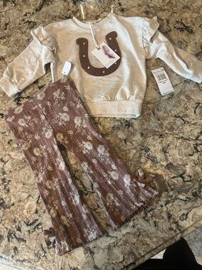 12M Jessica Simpson Baby Outfit Cowgirl Horseshoe Ruffled Sweatshirt Flare pants